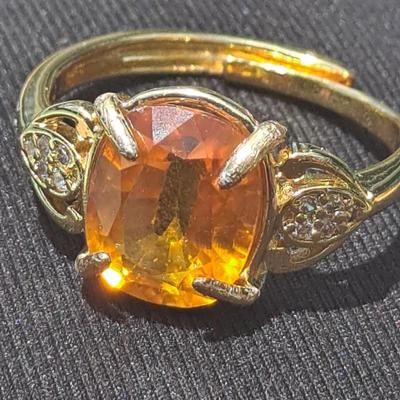 4.5 ct Sapphire Ring