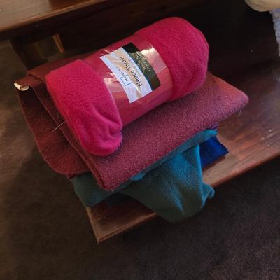 Fleece throw blankets
