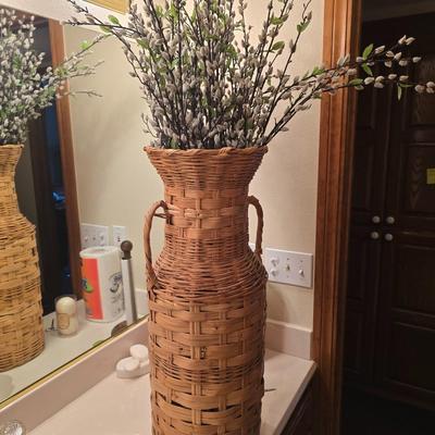 Wicker vase