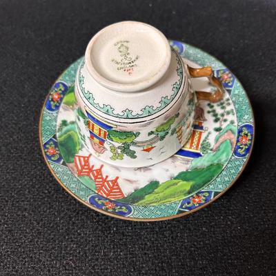 Crown Staffordshire Teacup & Saucer