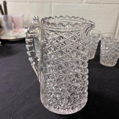 4 Crystal Drinking Glasses & Pitcher