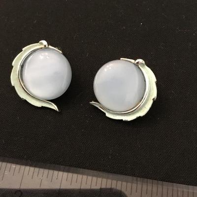 Vintage listener, Silvertone blue moonstone clip on earrings