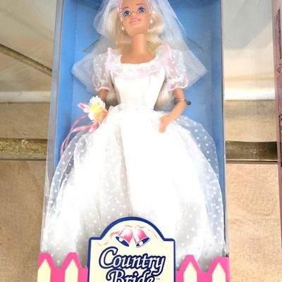 8 Barbie Lot