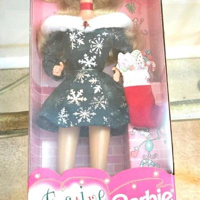 8 Barbie Lot