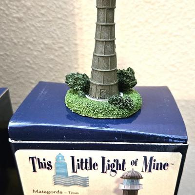 33 Lighthouse Collection