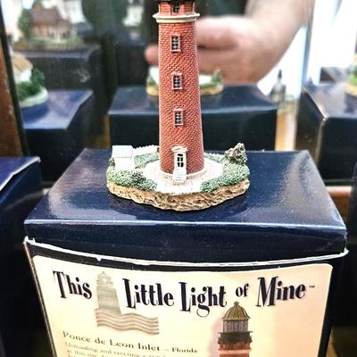 33 Lighthouse Collection