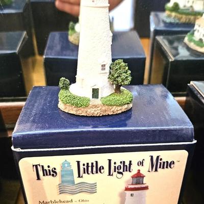 33 Lighthouse Collection