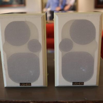 Usher S-520 Audio Bookshelf Speakers