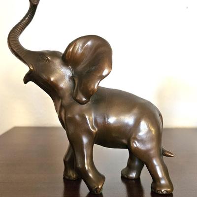6 Distinct Elephant Lot