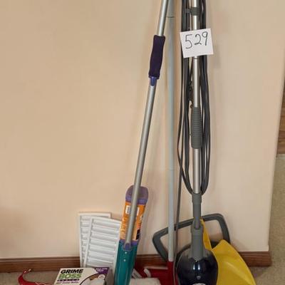 Floor Cleaning Lot