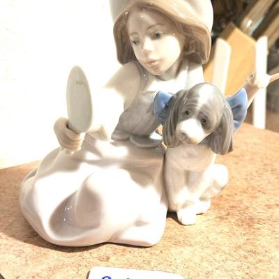 Retired 1988 Lladro " Who's the Fairest " #5468