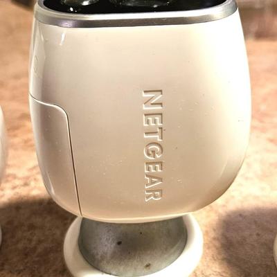 Netgear Arlo VMC3030 Add-on HD Indoor / Outdoor Security Camera Lot