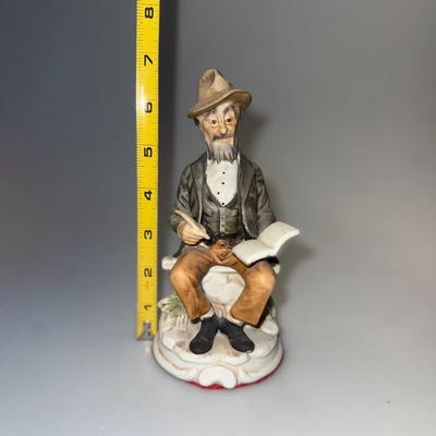 Vintage Homco Porcelain Figurine Elderlyr Lady and Man Taiwan
