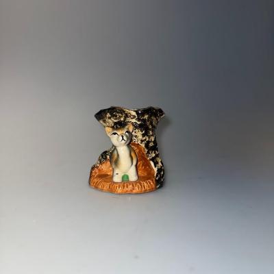 VINTAGE BEAR AND TREE STUMP VASE PLANTER MID CENTURY MARKED JAPAN 3.5" TALL