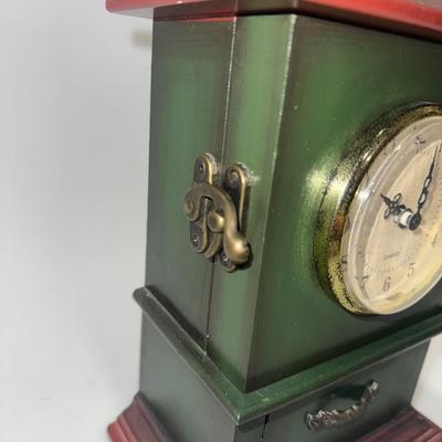 Green Wooden Quartz Clock, Exclusive Designs