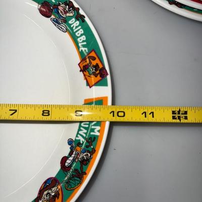 Set of 4 Gibson EXTREME SPORTS Looney Tunes