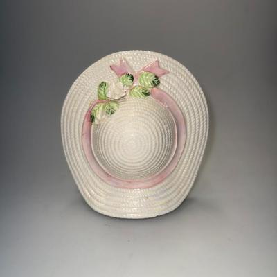 Vintage Ceramic White Hat With Pink Ribbon /Flowers Wall Pocket Vase