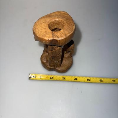 Hand carved Wooden scuplure with giraffee