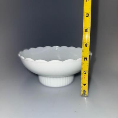 E.O. BRODY Vintage Milk Glass footed Serving Bowl Dish White multi purpose scalloped edge candy dish 