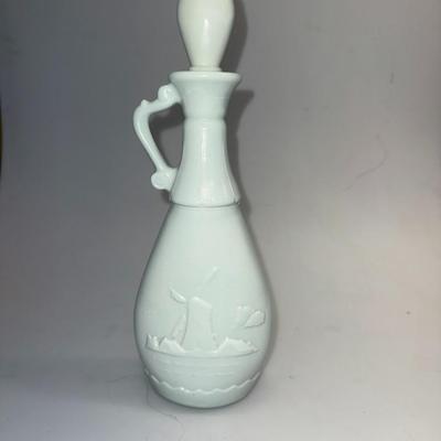 1963 “DELFT ROSE” Jim Beam decanter
