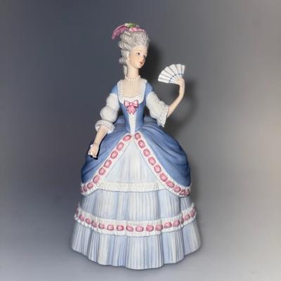 Lenox Governor's Garden Party Porcelain Figurine Perfect Condition