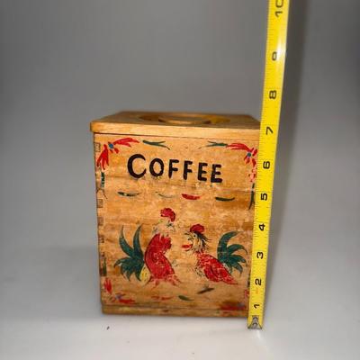 Vintage Nasco Wooden Rooster Canister Set hand painted Japan Made