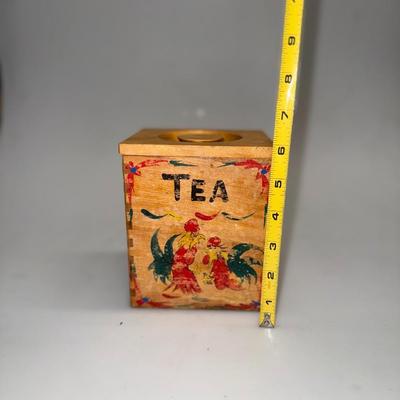Vintage Nasco Wooden Rooster Canister Set hand painted Japan Made