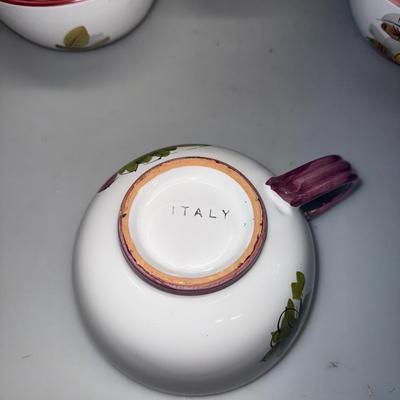 Italian Tea cups and saucers