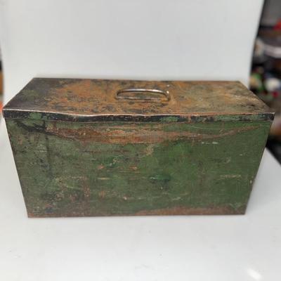 Vintage Master Metal Fishing Box