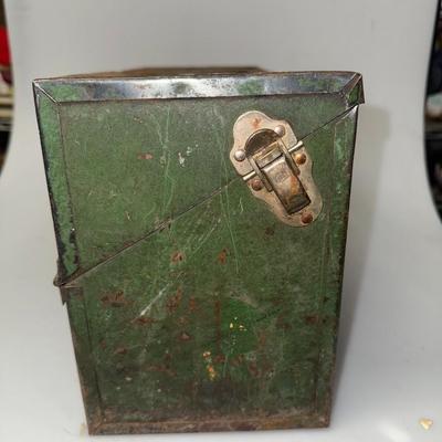 Vintage Master Metal Fishing Box