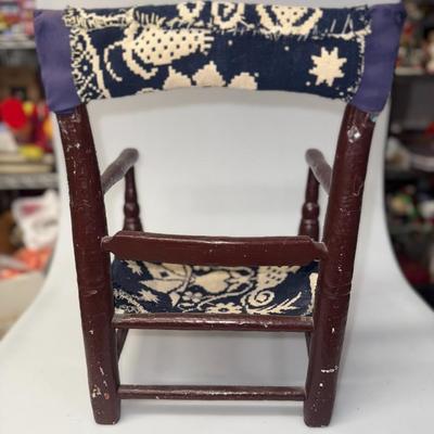 Minature Doll Chair