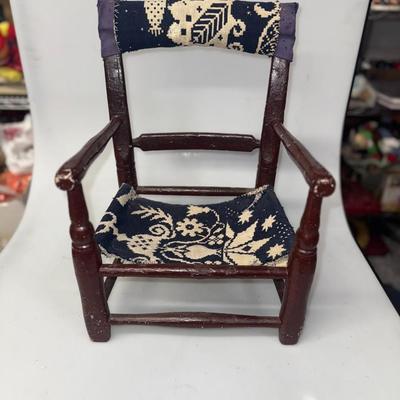 Minature Doll Chair