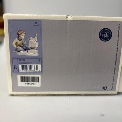 lladro 6693 "programming pals" 5.5" high 6.25" wide " in box