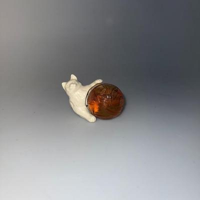 Vintage Avon Petite Sonnet Cologne 1.5 oz Cat Figurine 