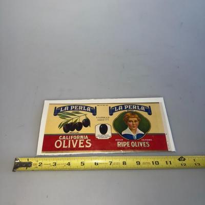 Great Vintage "La Perla" California Olive Can Labe