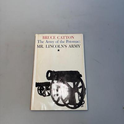 Mr. Lincolns Army Book