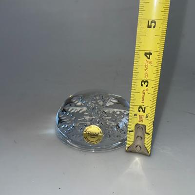 Vtg Avon Lead Crystal Snowflake Paperweight