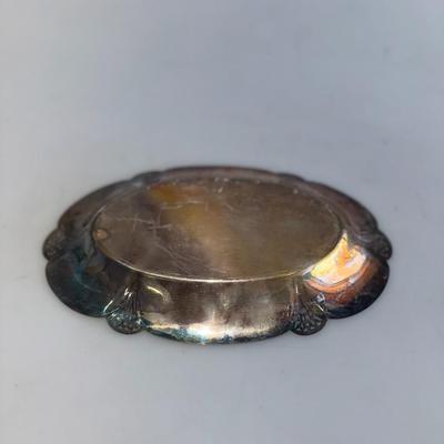 Vintage William WM Rogers Silver Plated Oval Bread Tray Plate
