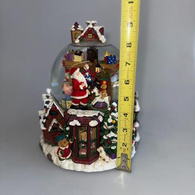 Kirkland Musical Water Globe Revolving Base Santa Clause Is Coming To Town