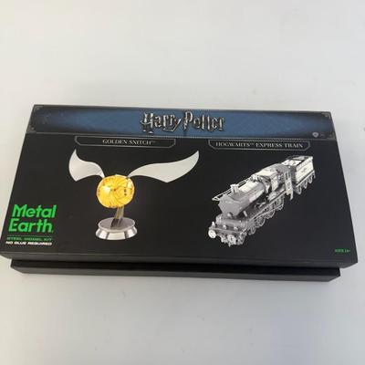 Metal Earth Harry Potter Golden Snitch and Hogwarts Express Train