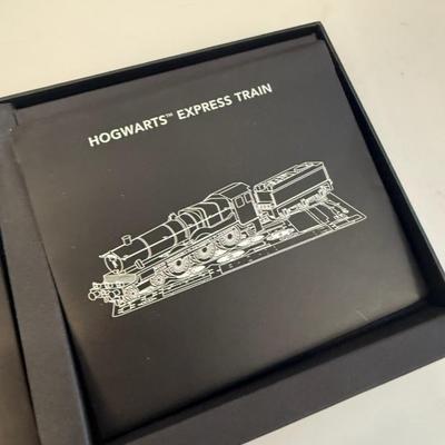 Metal Earth Harry Potter Golden Snitch and Hogwarts Express Train