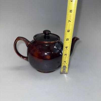 Brown Ceramic Teapoit