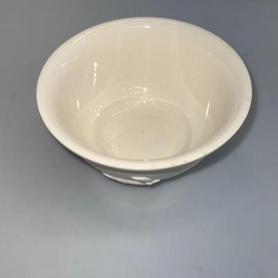 Vintage McCoy 2108 USA Mixing Bowl With Embossed Goose 8 1/4" Diameter Mint