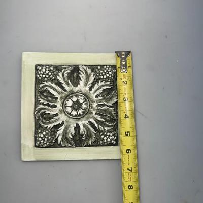Outdoor Wall Décor