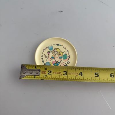 VTG Barbie Dish Set