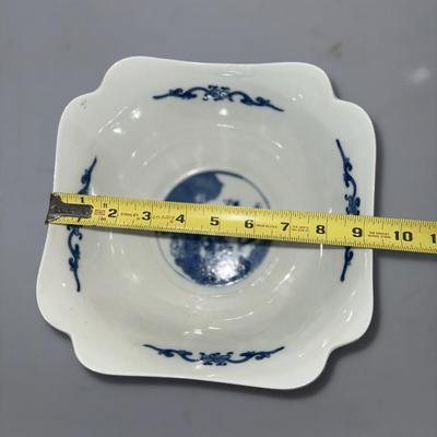 Canton Blue/White Scalloped Edge Bowl
