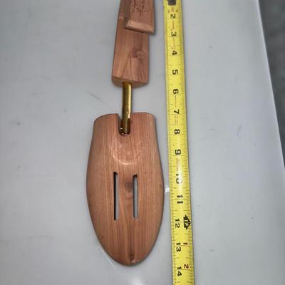 Cedar Elements Shoe Trees