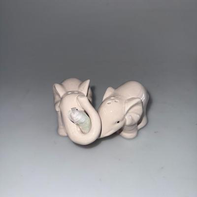 Mid century, ceramic, white, elephant, salt/ pepper shakers, Japan