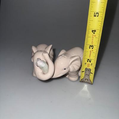 Mid century, ceramic, white, elephant, salt/ pepper shakers, Japan