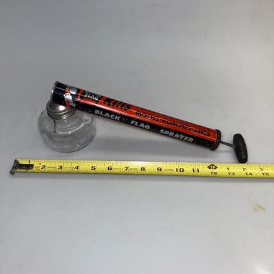 Vintage Poison Sprayer Tin Can Pump w/ Glass Jar BLACK FLAG Kills Mosquito Bugs